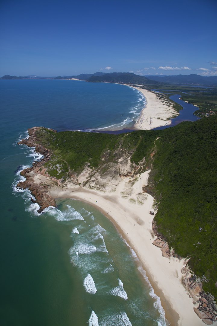 Within the Serra do Tabuleiro State Park, the Guarda do Embaú World Surfing Reserve promotes a collaborative governance model for environmental protection.