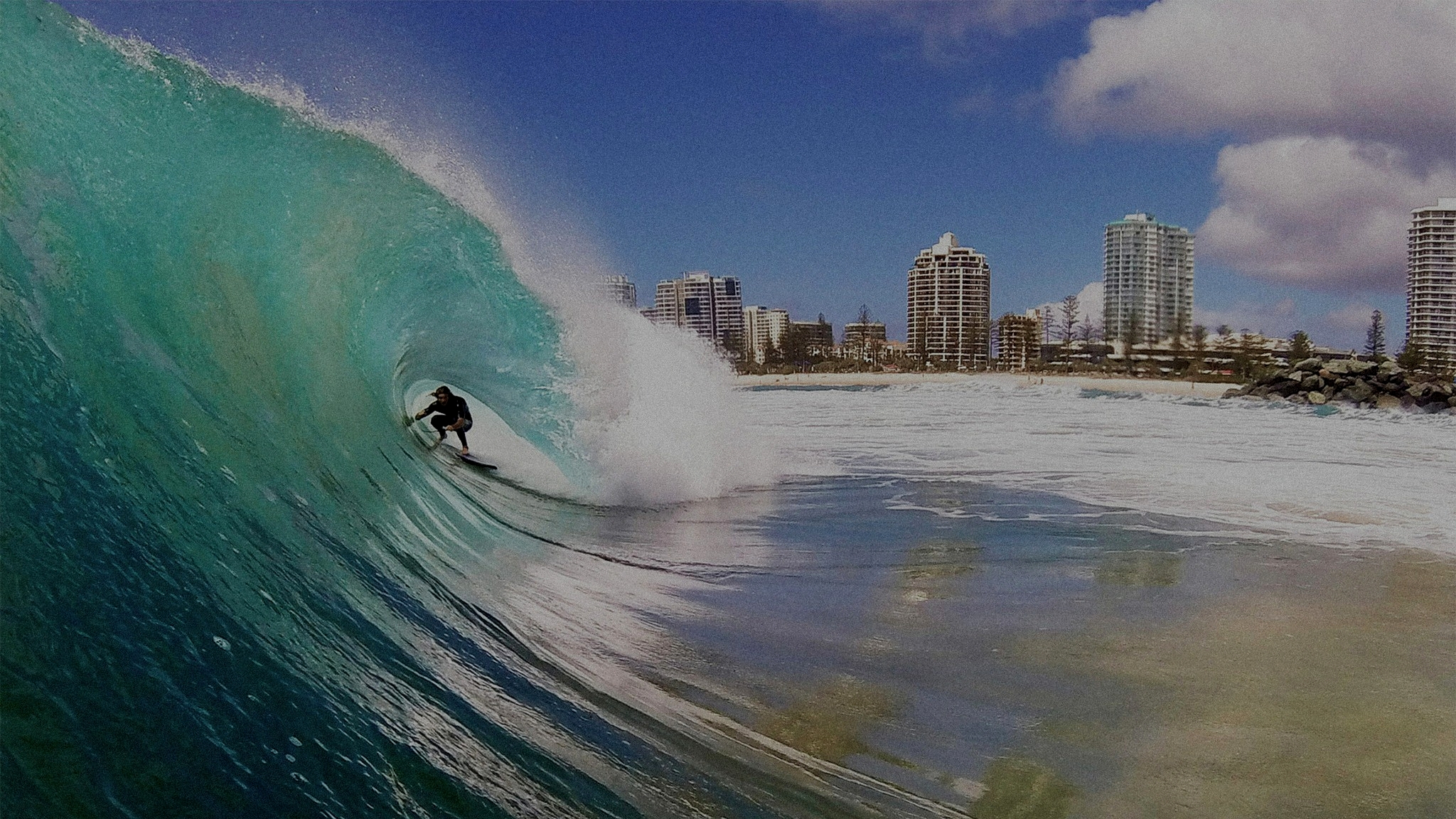Gold Coast waves. Photo: Luke Soren. 